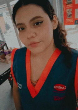 Sandra, Rica Putita vendedora de Cuétara 18