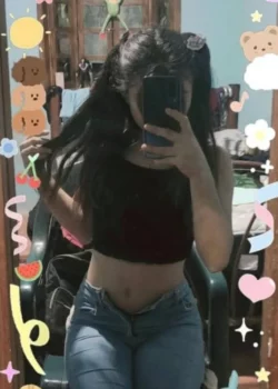 Adolescente Infiel Manda Fotos Calientes a Otro que no es su novio 5